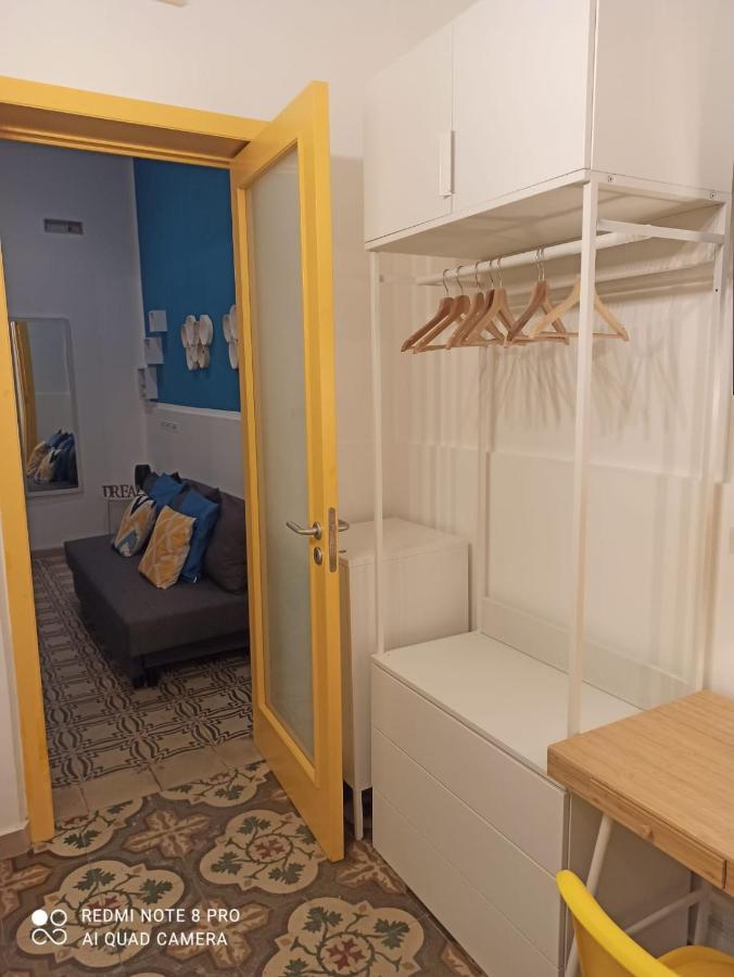 Appartamento Con Cortile A 30 Mt. Dal Mare Bari Bagian luar foto